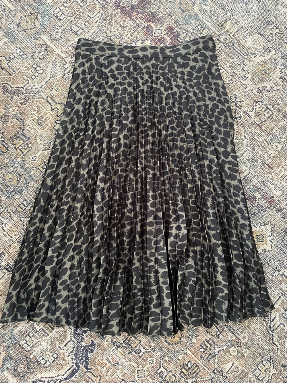 Banana Republic Olive Green and Black Pleated Midi Skirt